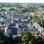Chez Pauline, Gavray. House With Secure Parking, Wi-fi & Garage. Feriehus Gavray-sur-Sienne