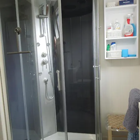 بيت للعطل Chez Pauline, Gavray. House With Secure Parking, Wi-fi & Garage. Gavray-sur-Sienne