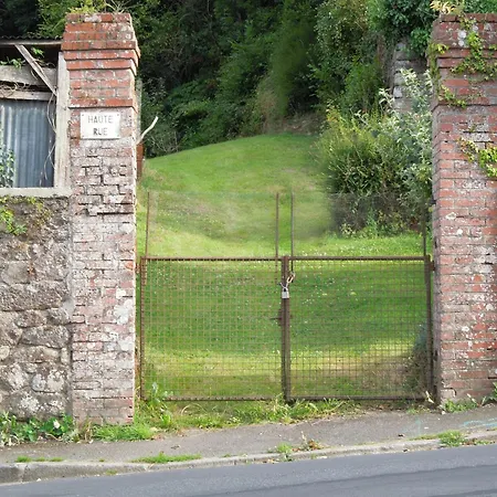 度假居 Chez Pauline, Gavray. House With Secure Parking, Wi-fi & Garage. *