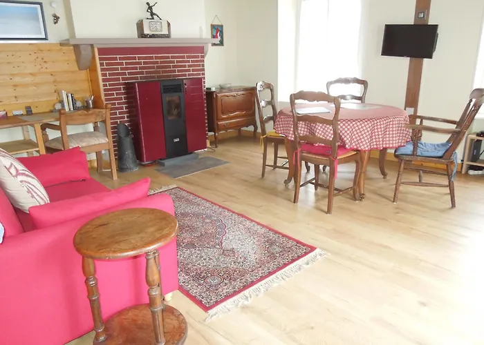 Chez Pauline, Gavray. House With Secure Parking, Wi-fi & Garage. * Gavray-sur-Sienne