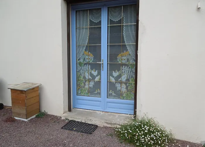 Chez Pauline, Gavray. House With Secure Parking, Wi-fi & Garage. Gavray-sur-Sienne